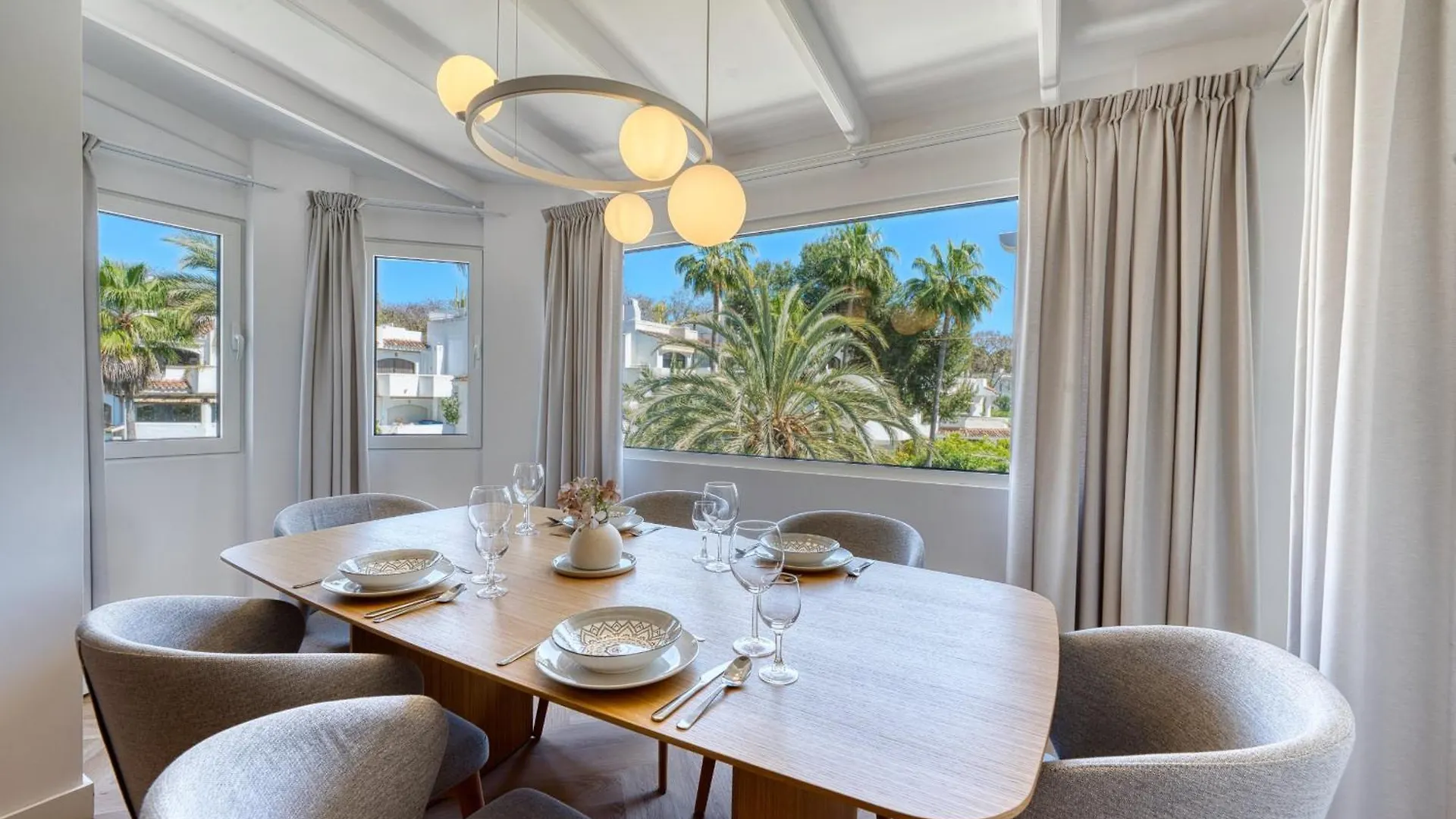 Apartment 1081 Beachfront Penthouse Jacuzzi Roofterace Lounge Wifi Marbella